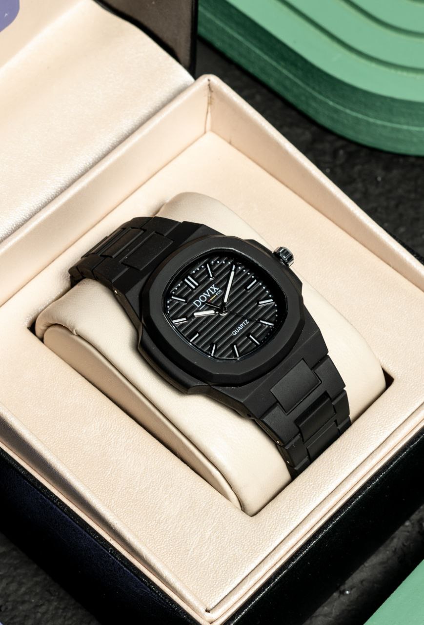 ساعت مچی اسپرت داویکس (Davix) پلی‌کربن | سبک، مقاوم و ضدخش